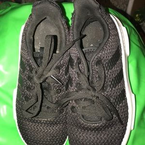 Kids Adidas cloudfoam sneakers